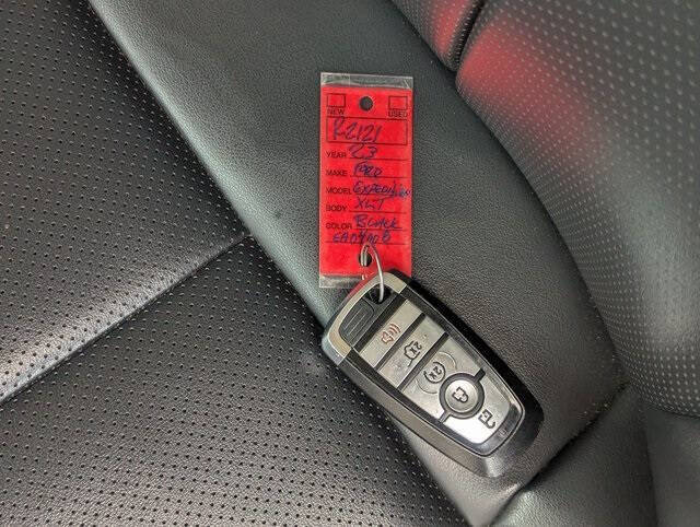 2023 Ford Expedition MAX XLT