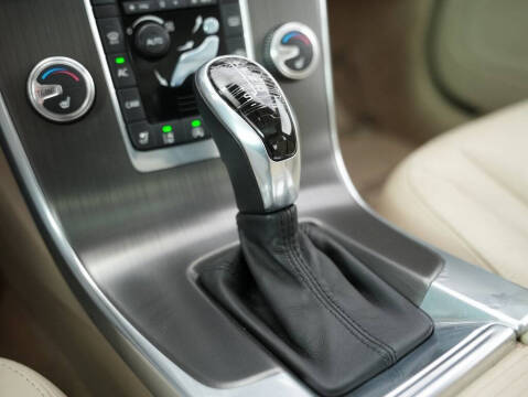 2015 Volvo S60 T5 Drive-E Platinum