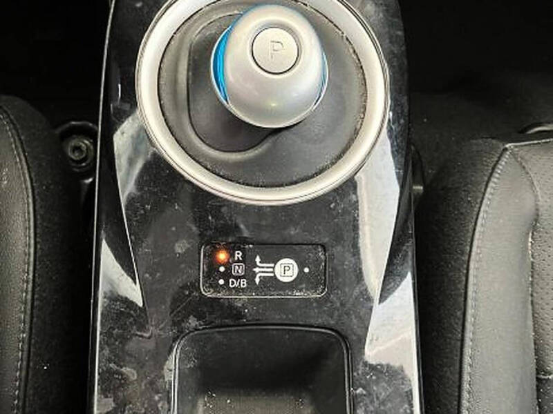 2016 Nissan LEAF