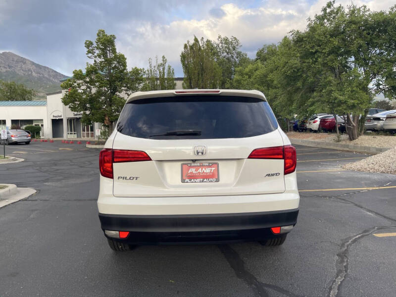 2017 Honda Pilot EX