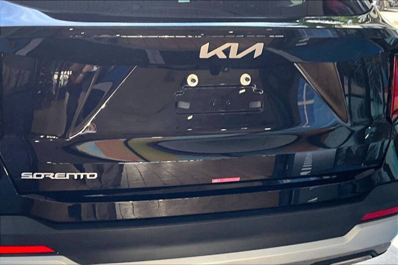 2025 Kia Sorento LX