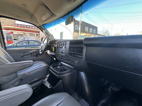 2019 Chevrolet Express 2500