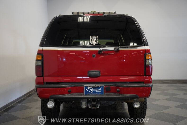 2004 Chevrolet Suburban
