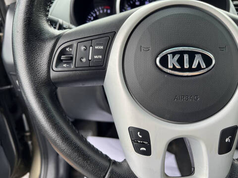 2012 Kia Soul +
