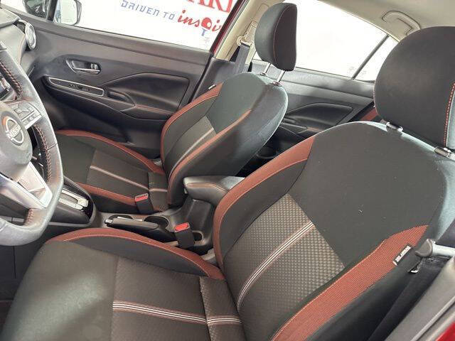 2024 Nissan Versa SR