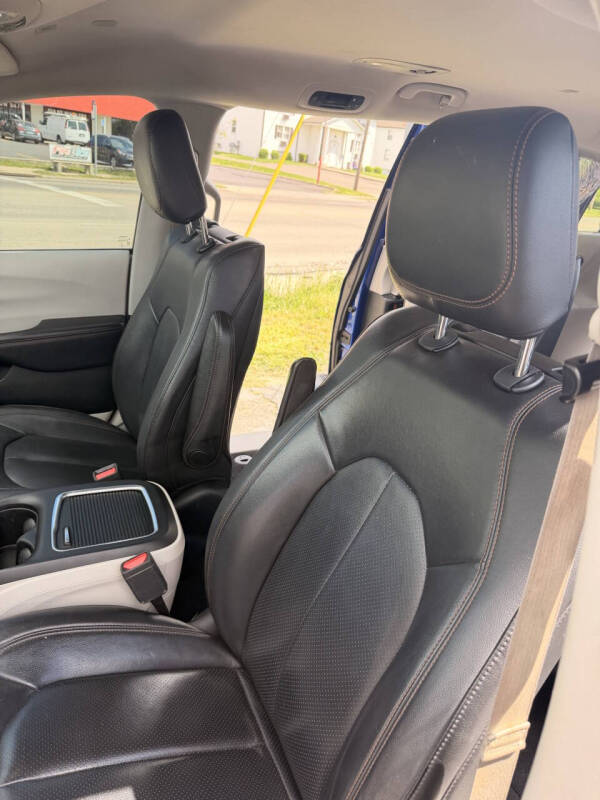 2018 Chrysler Pacifica Touring L Plus
