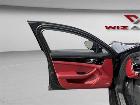 2018 Porsche Panamera 4