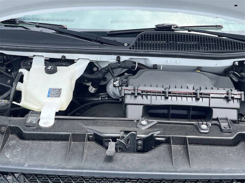 2023 Chevrolet Express 2500