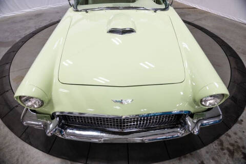1957 Ford Thunderbird