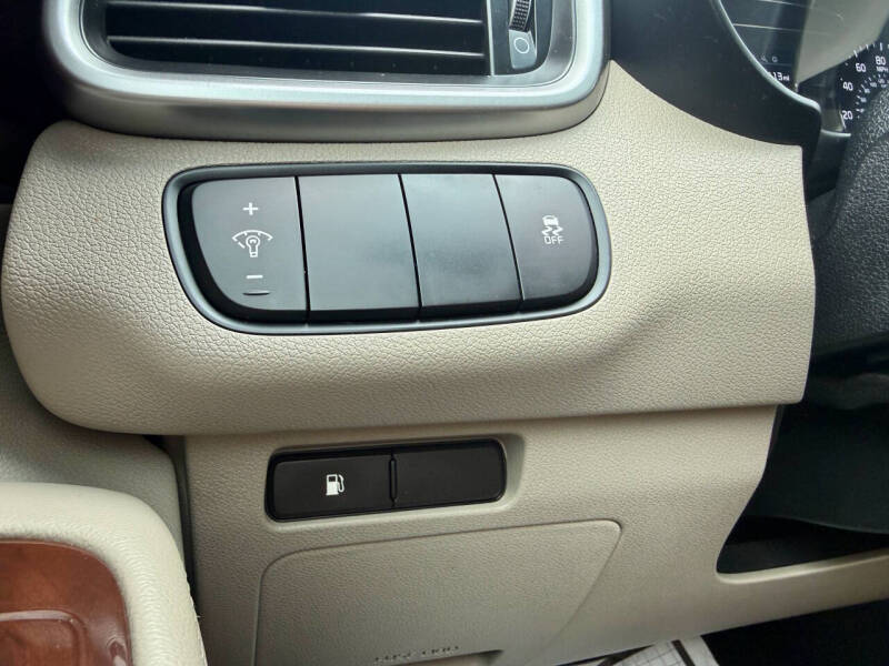 2017 Kia Sorento LX