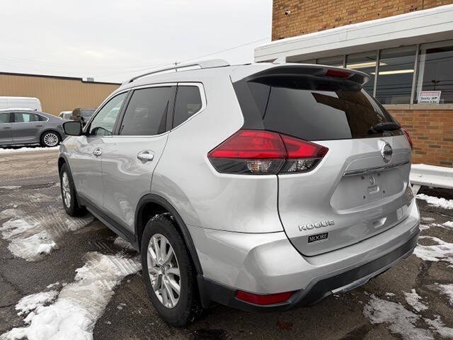 2017 Nissan Rogue SV