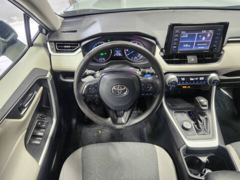 2021 Toyota RAV4 Hybrid XLE