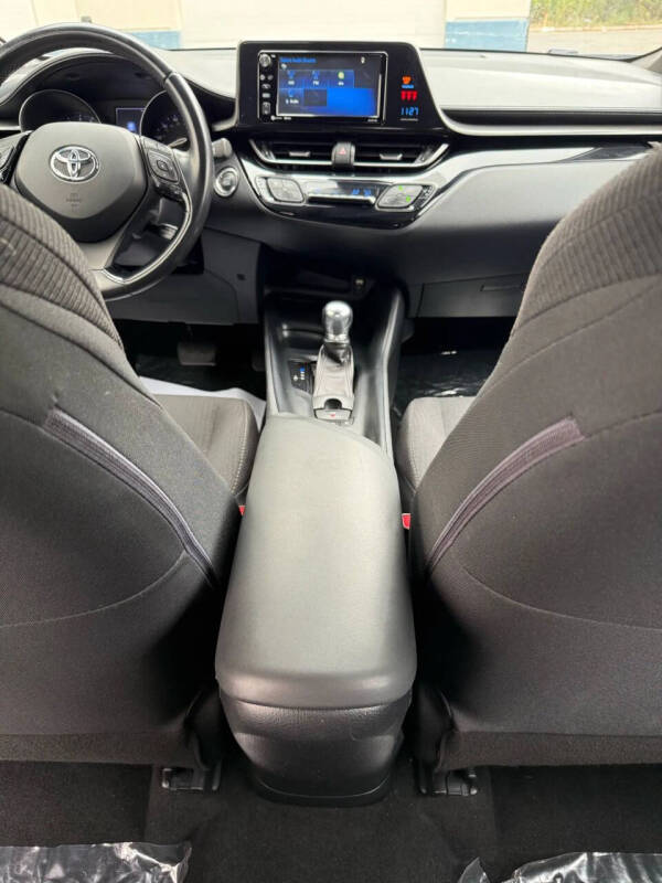 2018 Toyota C-HR XLE Premium