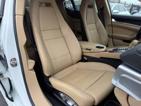 2013 Porsche Panamera