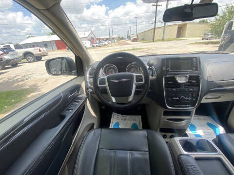 2016 Chrysler Town and Country Touring