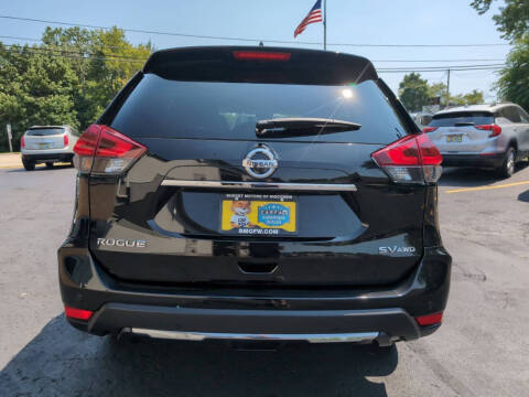 2020 Nissan Rogue SV