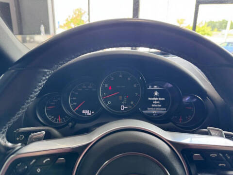 2018 Porsche Cayenne Platinum Edition