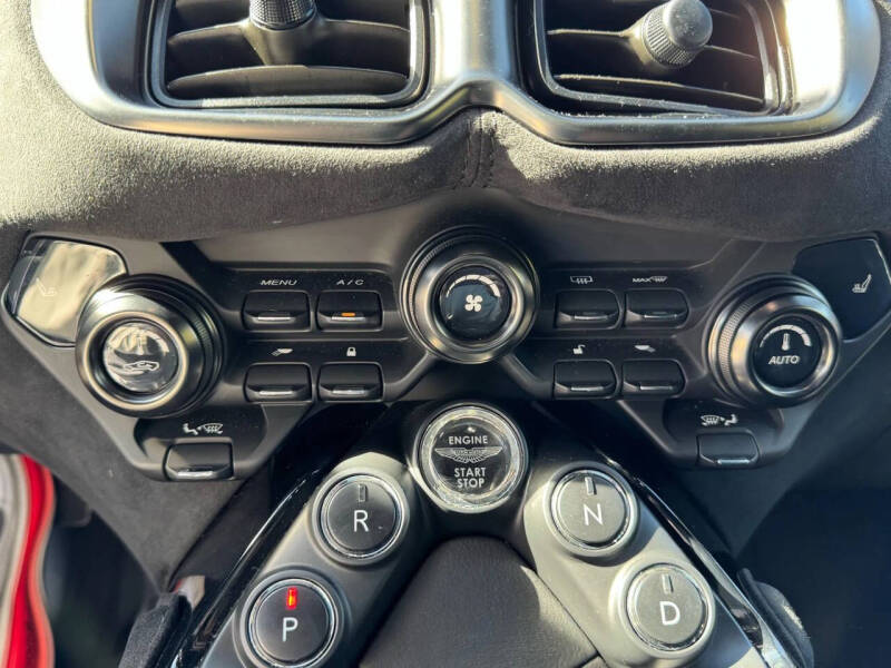 2020 Aston Martin Vantage