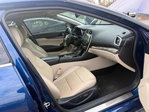 2017 Nissan Maxima Platinum