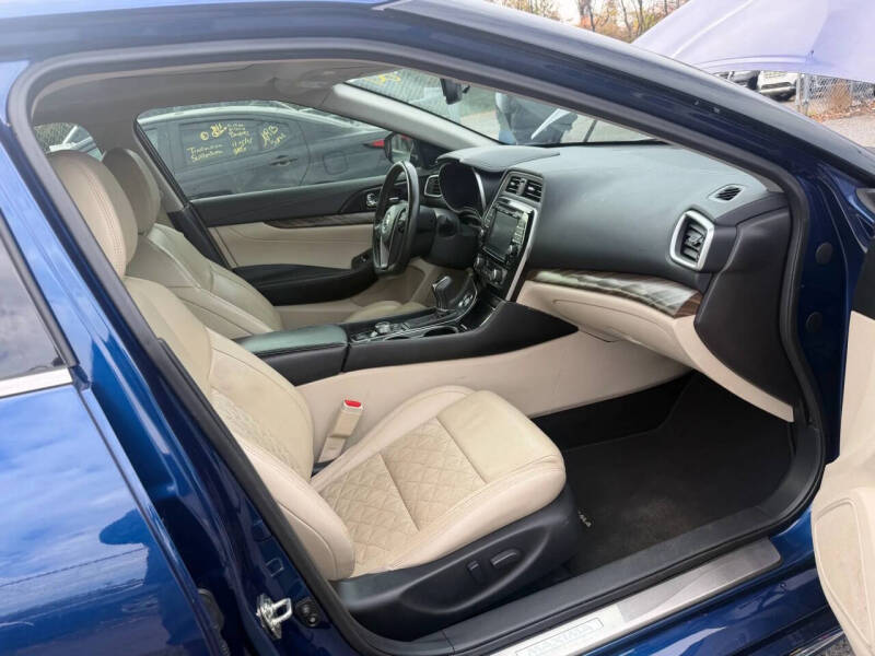 2017 Nissan Maxima Platinum