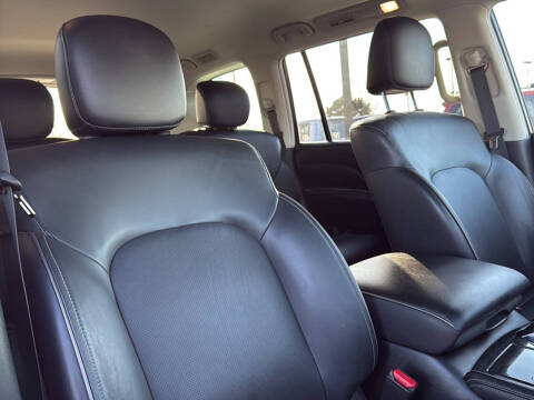 2023 Infiniti QX80 Luxe