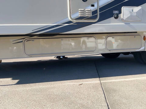 2017 Ford E-Series E-450 SD