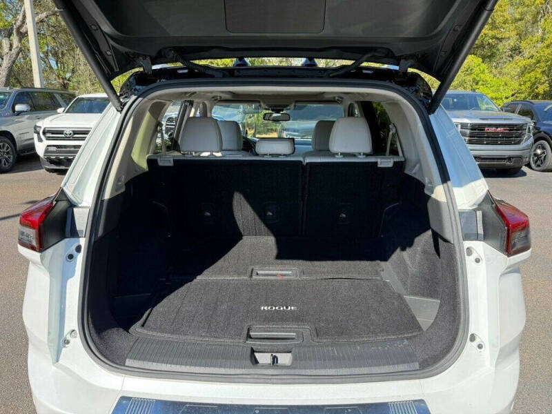 2025 Nissan Rogue SL