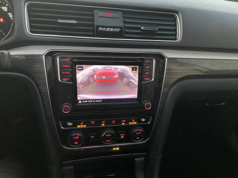 2018 Volkswagen Passat 2.0T SE