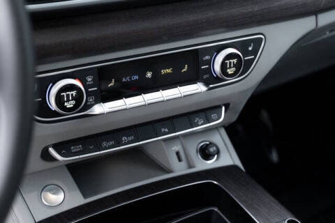 2022 Audi Q5 quattro S line Prem Plus 45 TFSI