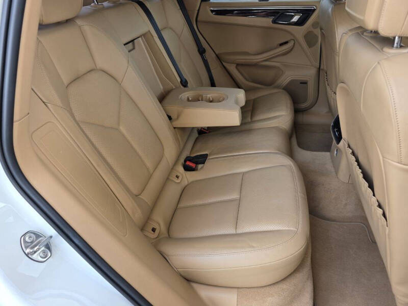 2016 Porsche Macan S