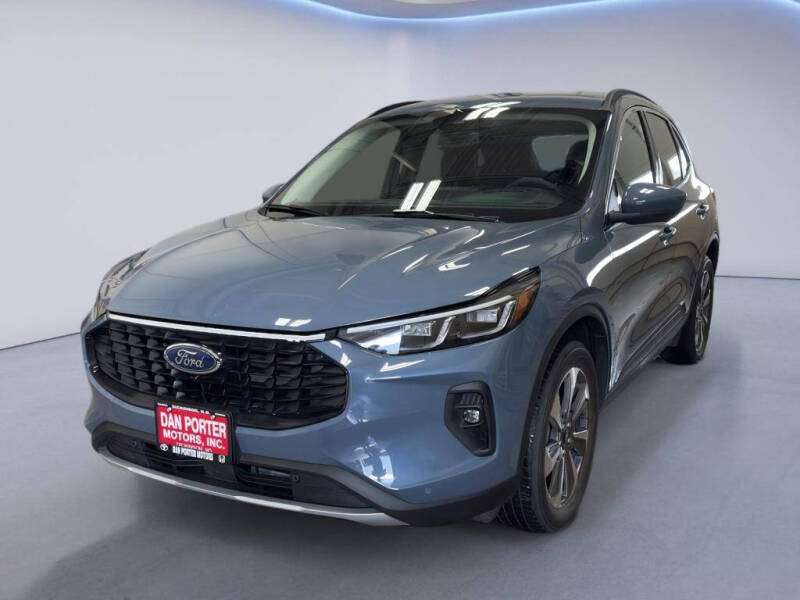 2024 Ford Escape Platinum's photo