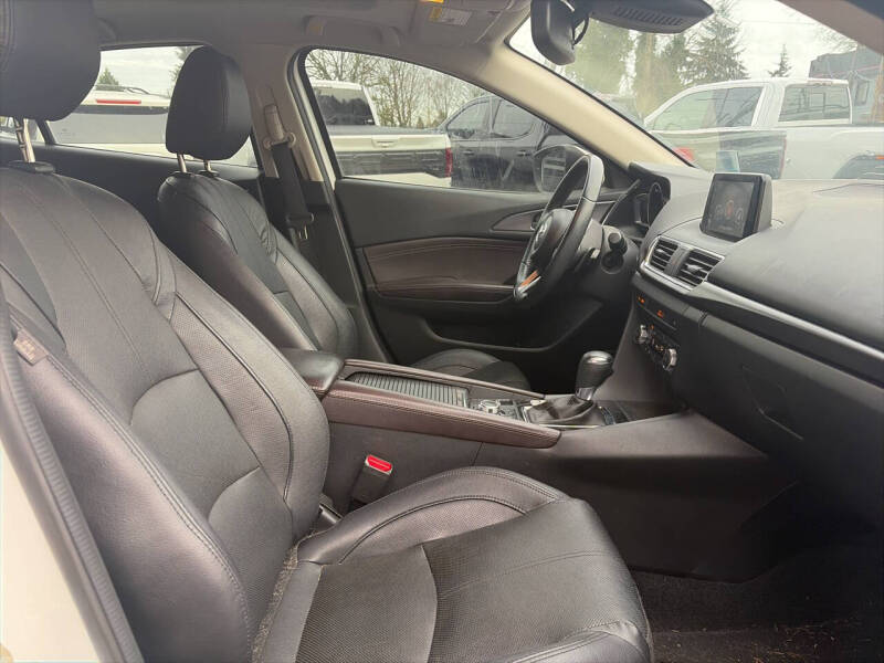 2017 Mazda MAZDA3 Grand Touring