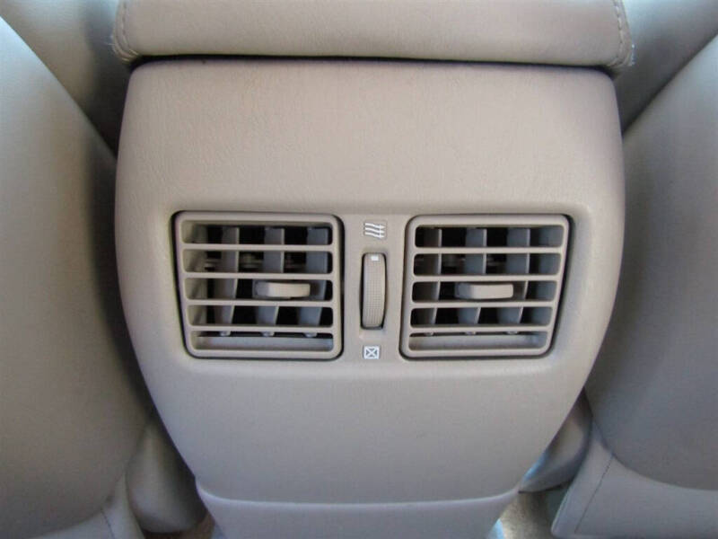 2004 Lexus ES 330