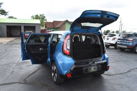 2016 Kia Soul +