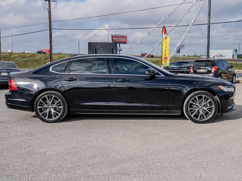 2018 Volvo S90 T5 Momentum