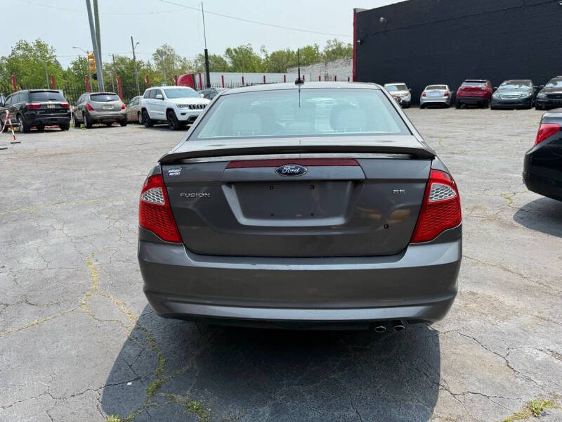 2012 Ford Fusion SE
