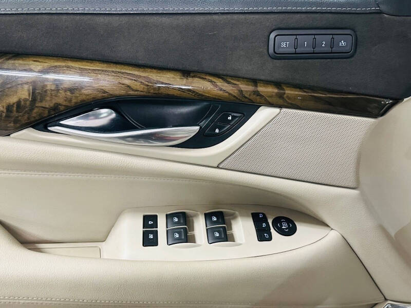 2018 Cadillac Escalade ESV Premium Luxury