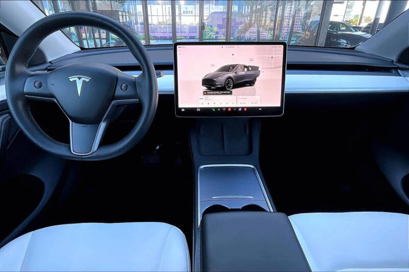 2023 Tesla Model Y Long Range