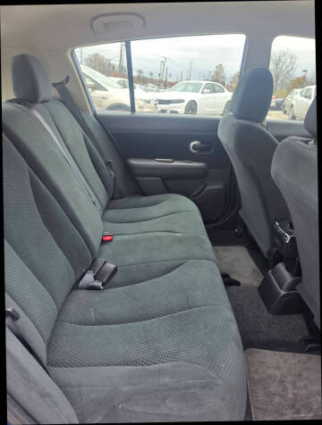 2012 Nissan Versa 1.8 S