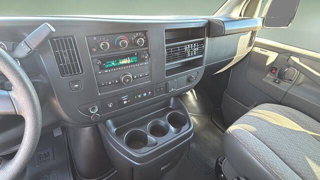 2024 Chevrolet Express LT 3500