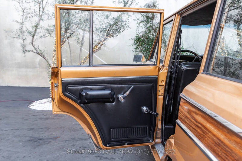 1982 Jeep Wagoneer