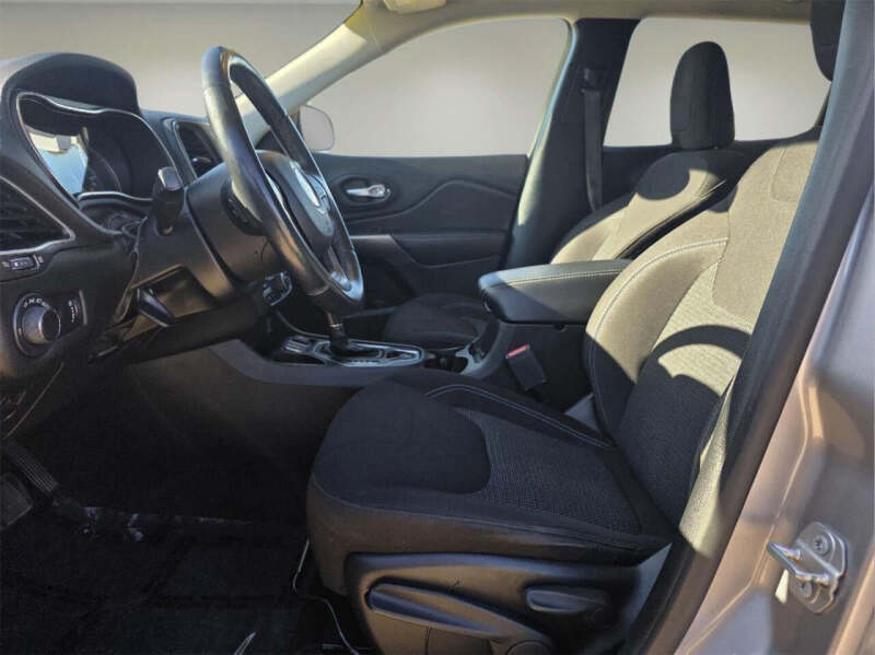 2020 Jeep Cherokee Latitude