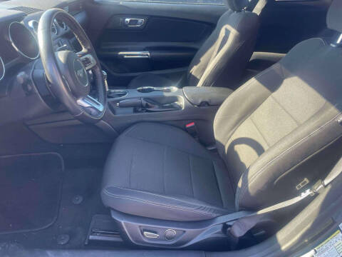 2016 Ford Mustang V6