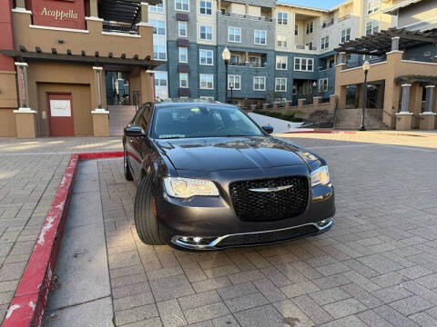 2016 Chrysler 300 C
