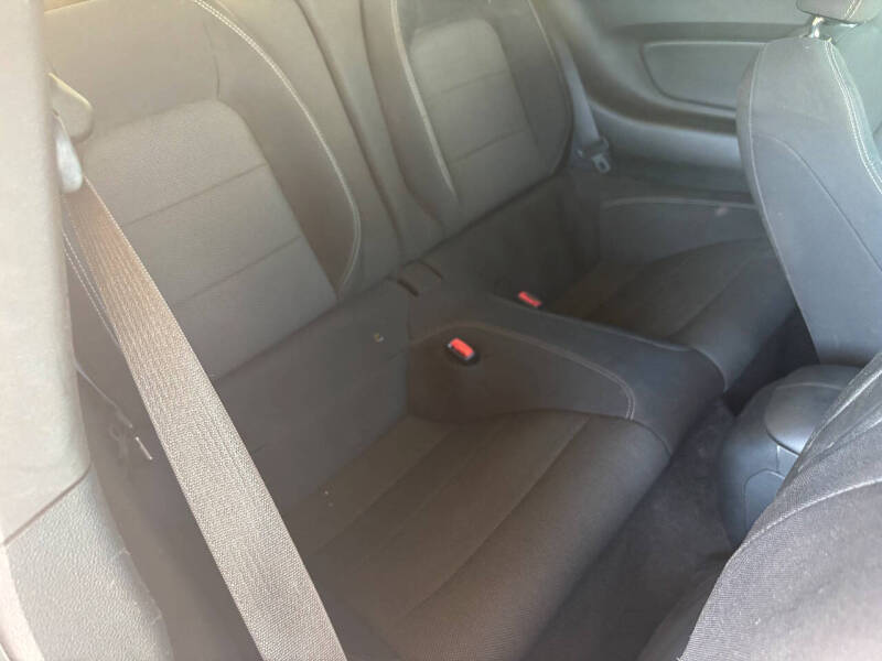 2016 Ford Mustang V6