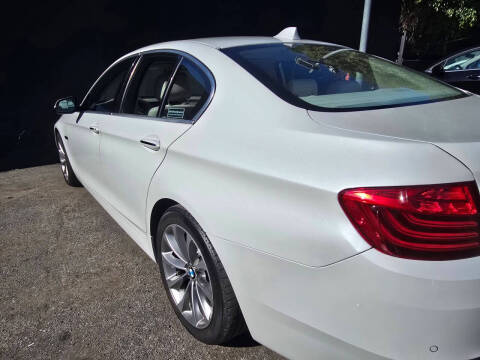 2014 BMW 5 Series 528i