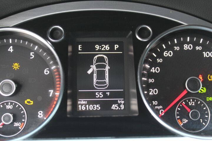 2010 Volkswagen CC Luxury