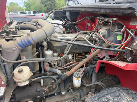 2004 Freightliner FL80