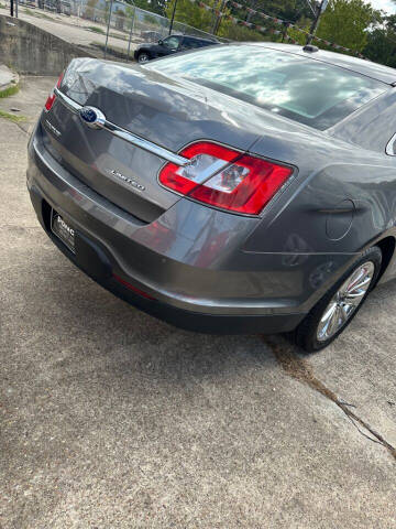 2011 Ford Taurus Limited