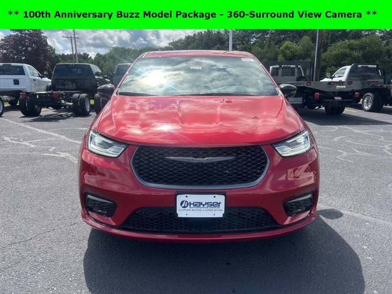 2026 Chrysler Pacifica Select